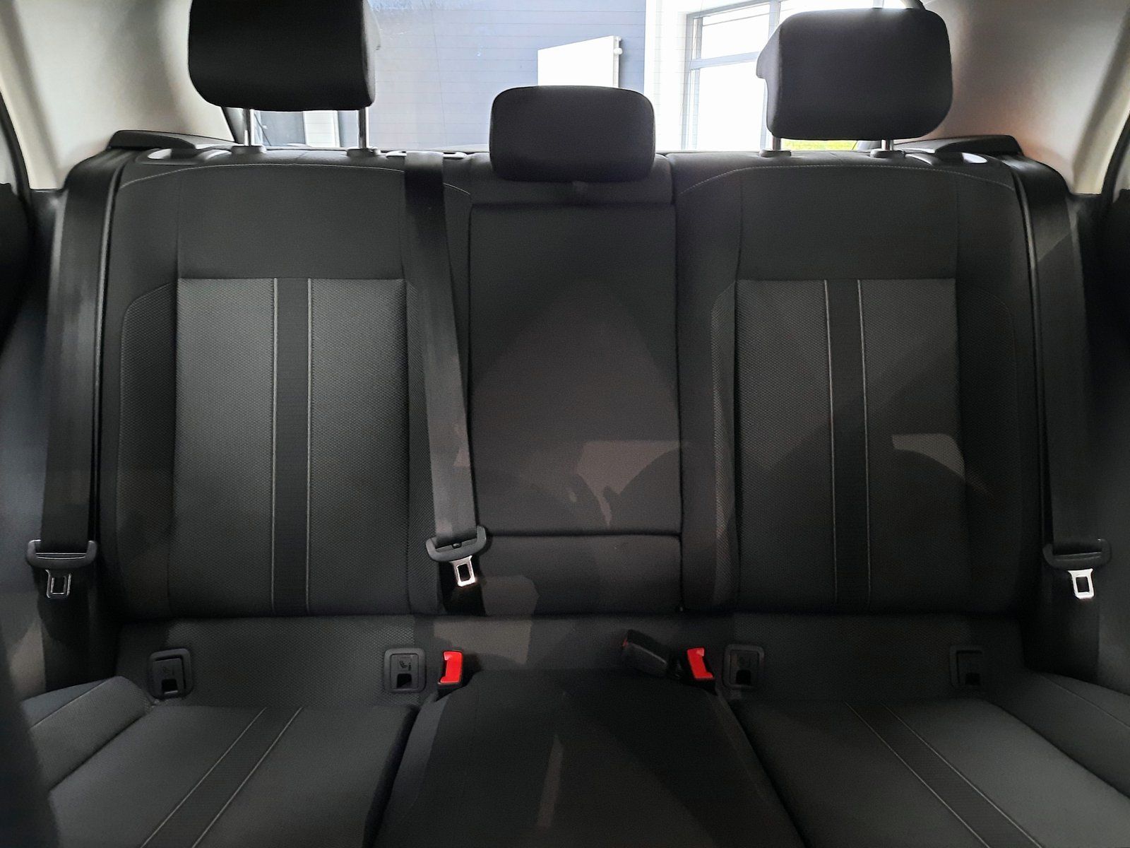 Fahrzeugabbildung Volkswagen T-Roc Life TSI DSG *Cam*LED*Sitzhzg*PDC*ACC*APP*
