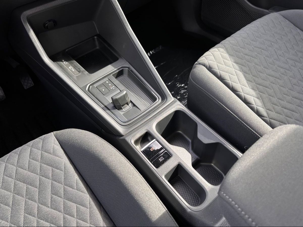 Fahrzeugabbildung Volkswagen Caddy Maxi Kombi 1.5 TSI Life DSG AHK/ACC/APP