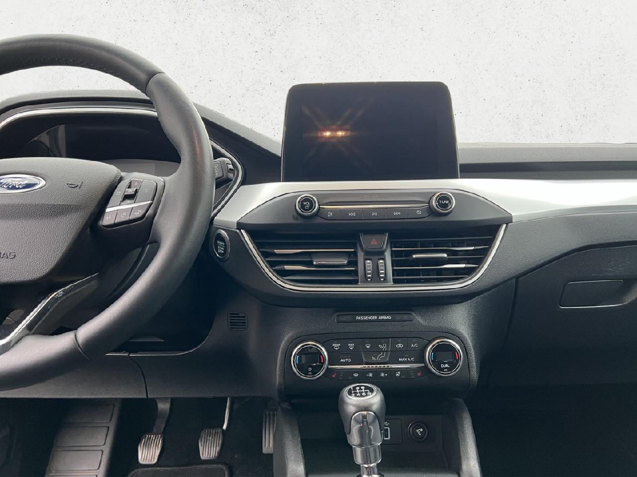 Ford Cool & Connect 1. Hand, Winter-Paket, CarPlay