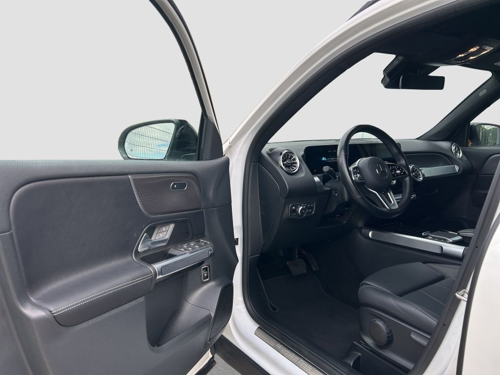 Fahrzeugabbildung Mercedes-Benz GLB 200 Night Paket*MULTIBEAM LED*360*AppleCarPl