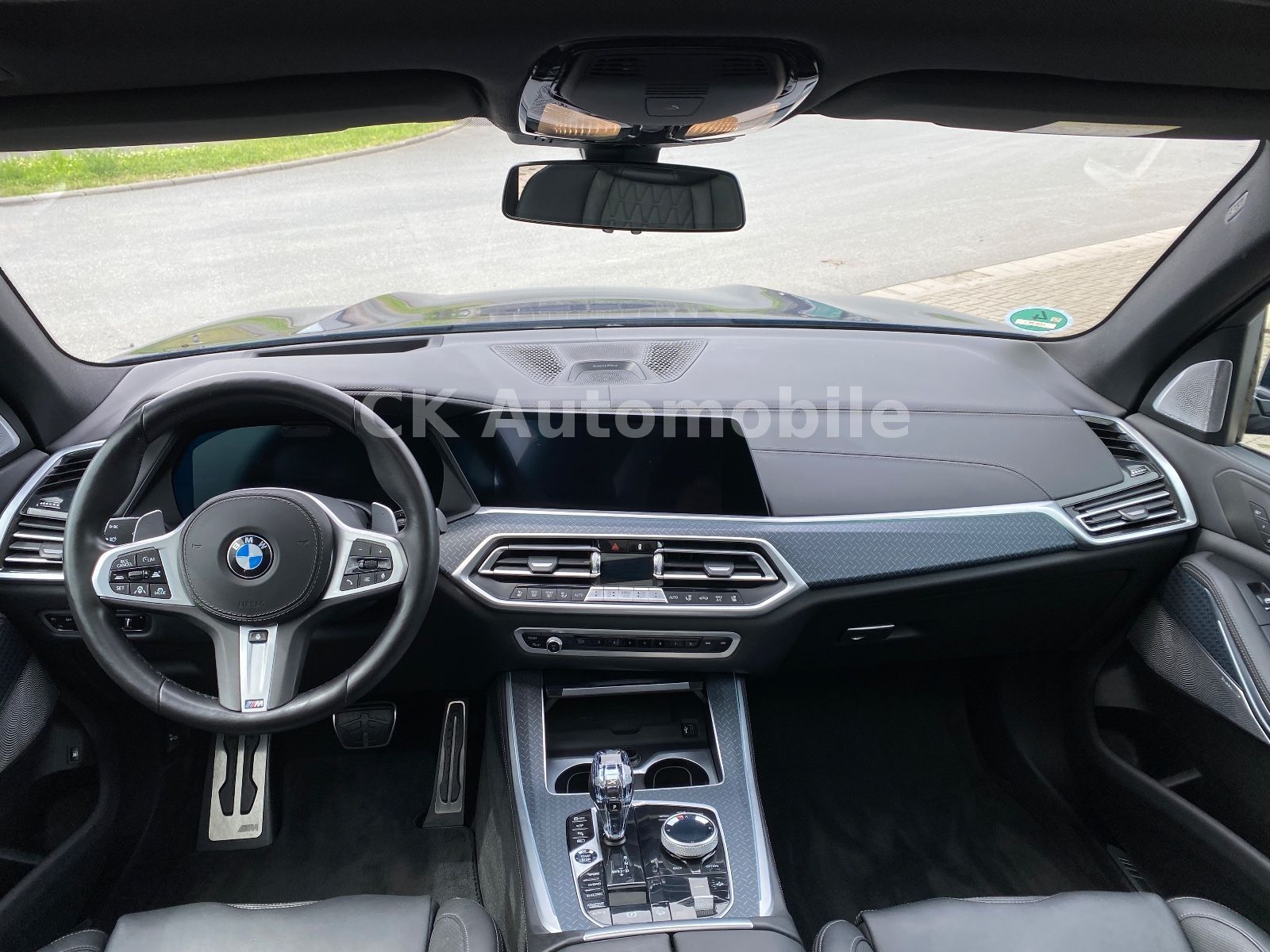 Fahrzeugabbildung BMW X5 xDrive45e M-Sport/Laser/Pano/Head-Up/360°/AHK