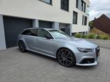 Audi RS6 RS 6 Avant 4.0 TFSI quattro performance - silberne Audi RS6