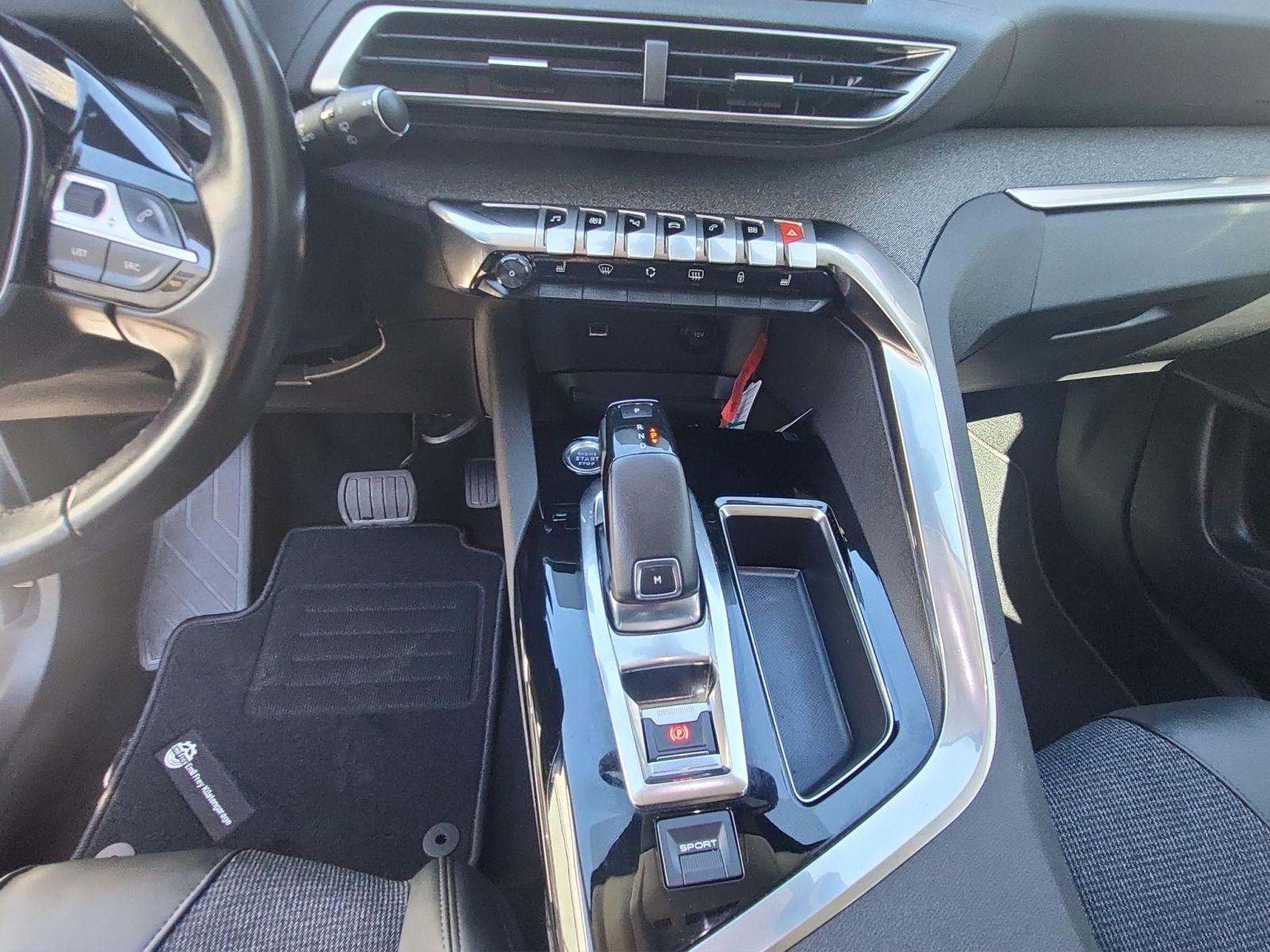 Peugeot 3008 BlueHDI Allure Automatik AHK LED NAVI