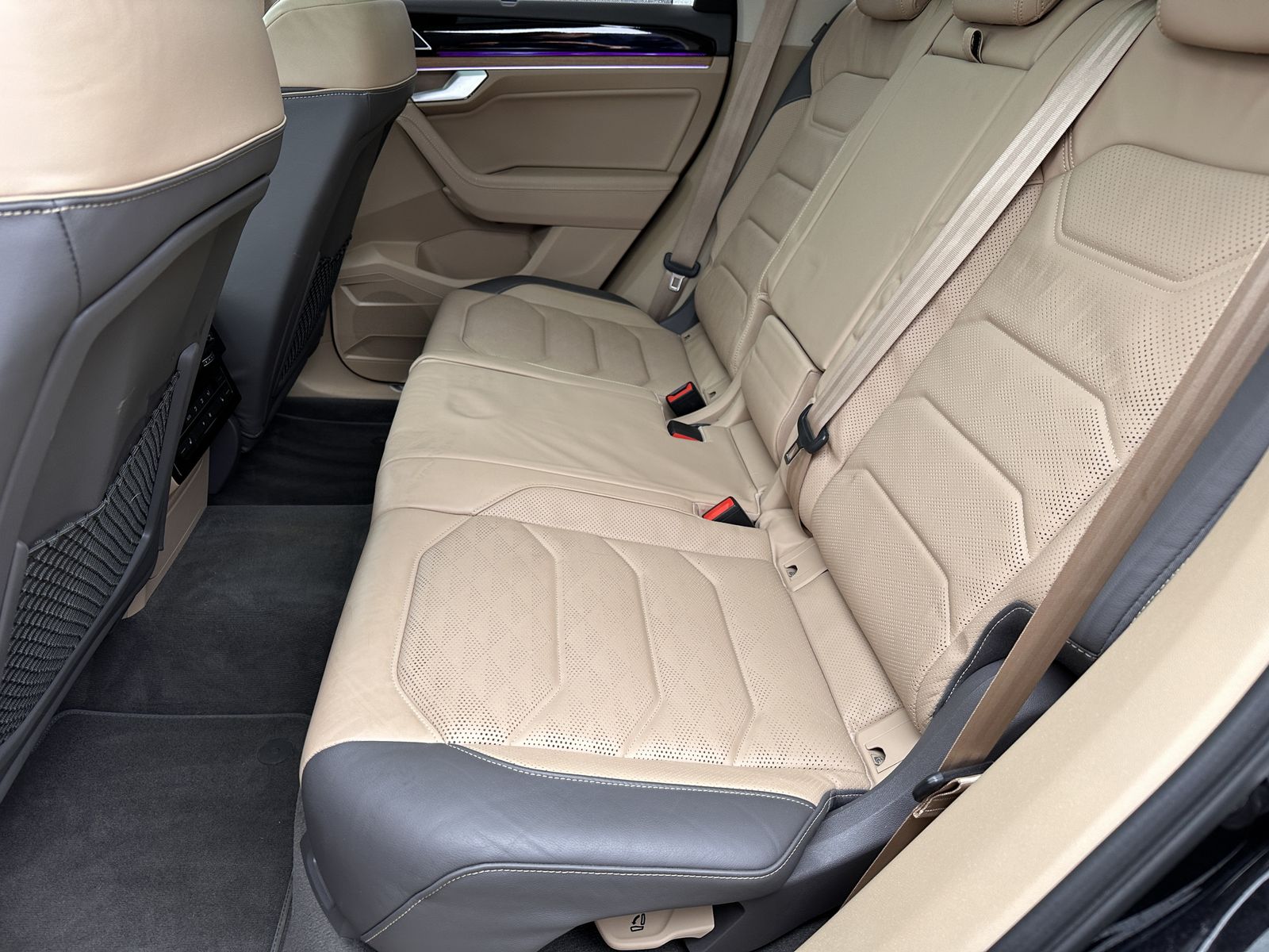 Fahrzeugabbildung Volkswagen Touareg 3.0 TDI*4Motion*AHK*Pano*HeadUp*Cam*