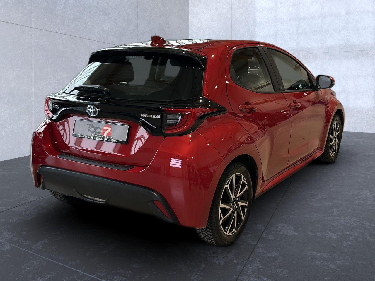 Toyota Yaris 1.5 Hybrid Team Deutschland Automatik LED