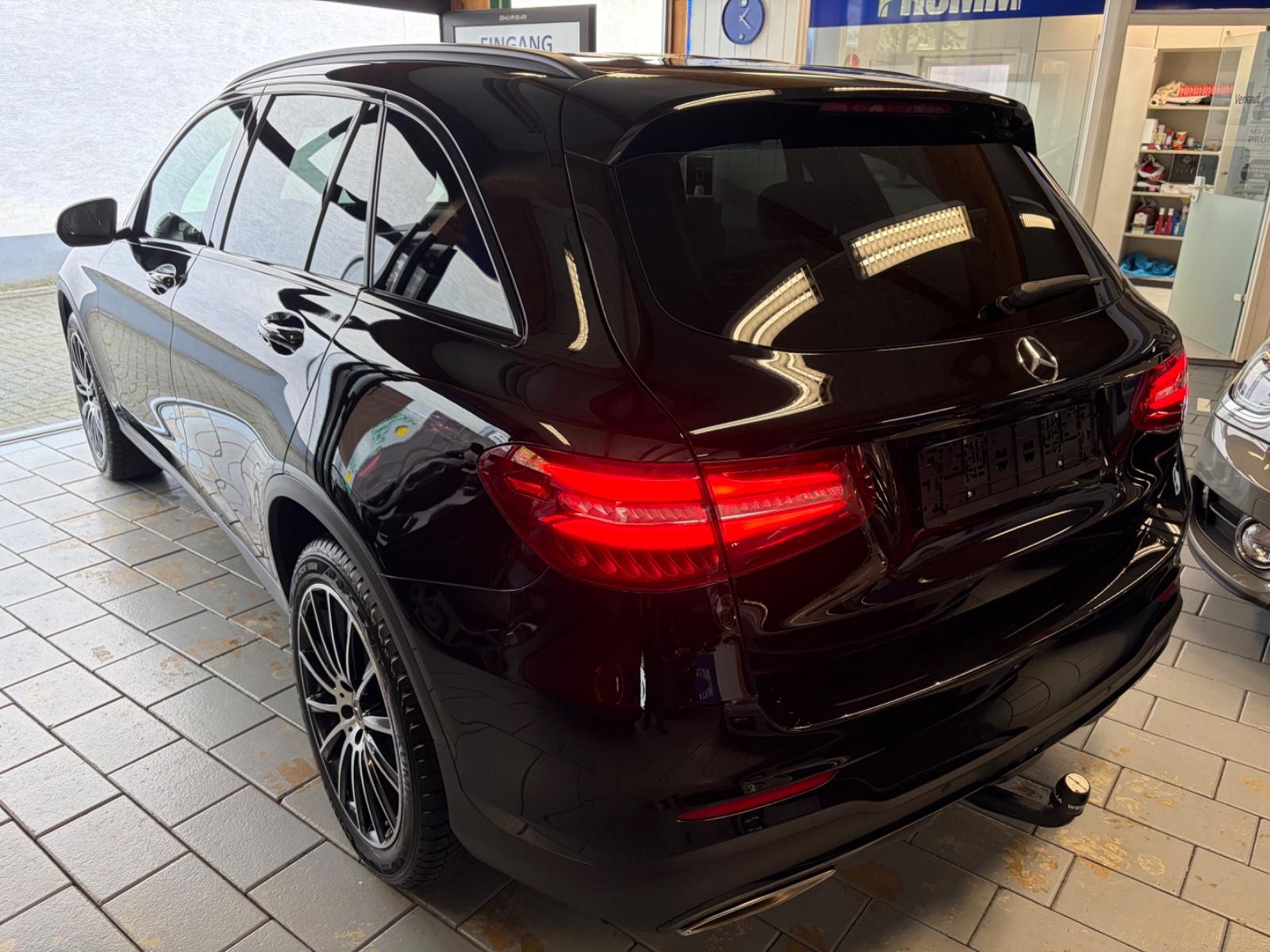 Mercedes-Benz GLC 300 4Matic AMG-Line *Burmester/Night/Std-Hz