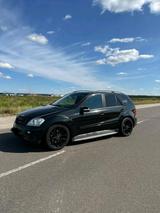 Mercedes-Benz Mercedes ML 500Offroad PaketTüv bis 09.2... - Mercedes-Benz ML 500 von privat