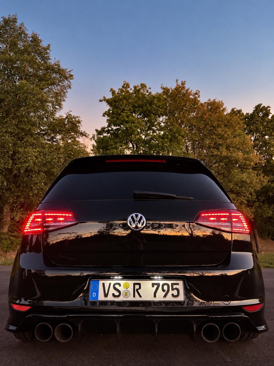 Volkswagen Golf 2.0 TSI DSG 4MOTION BMT R R