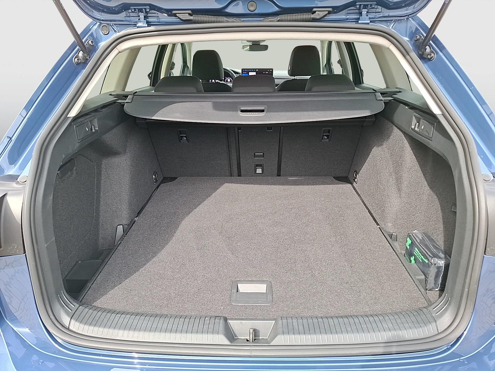 Volkswagen Golf VIII Variant TSI LED AHK ACC PDC AID SH LM, миниатюра 13