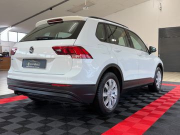 Volkswagen Tiguan - 4