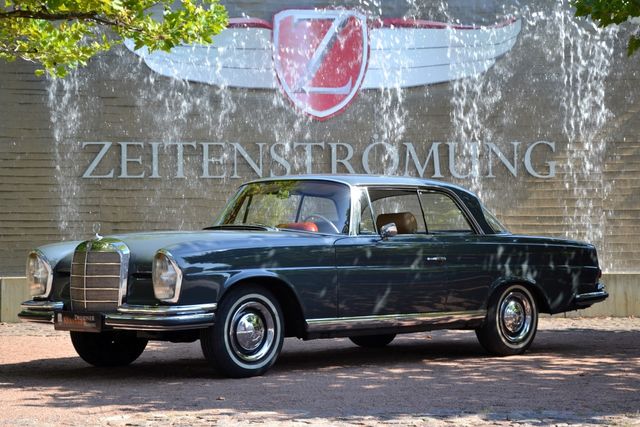 Mercedes-Benz 220 SE/b