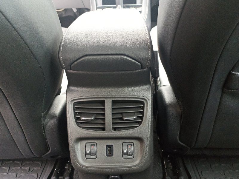 Fahrzeugabbildung Opel Grandland X 1.2 Turbo Innovation Aut.