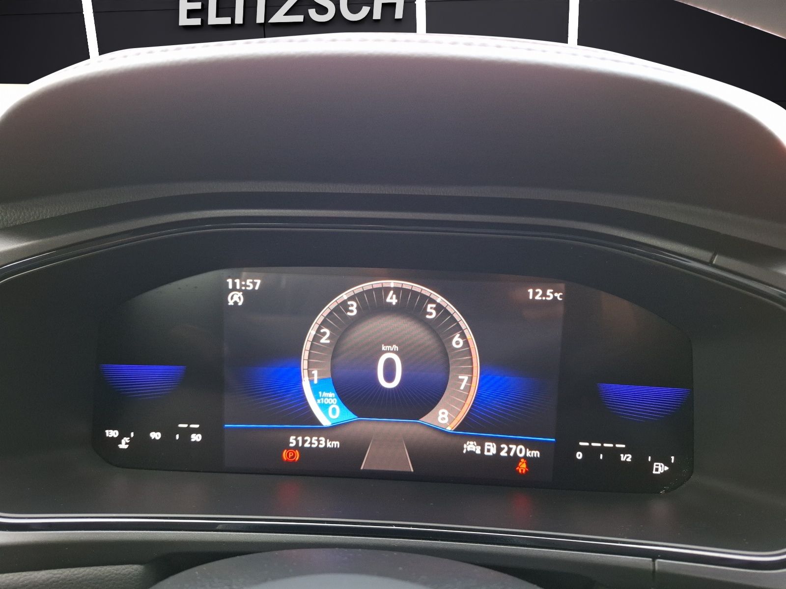 Fahrzeugabbildung Volkswagen T-Roc TSI LED AID Park-Assist SH