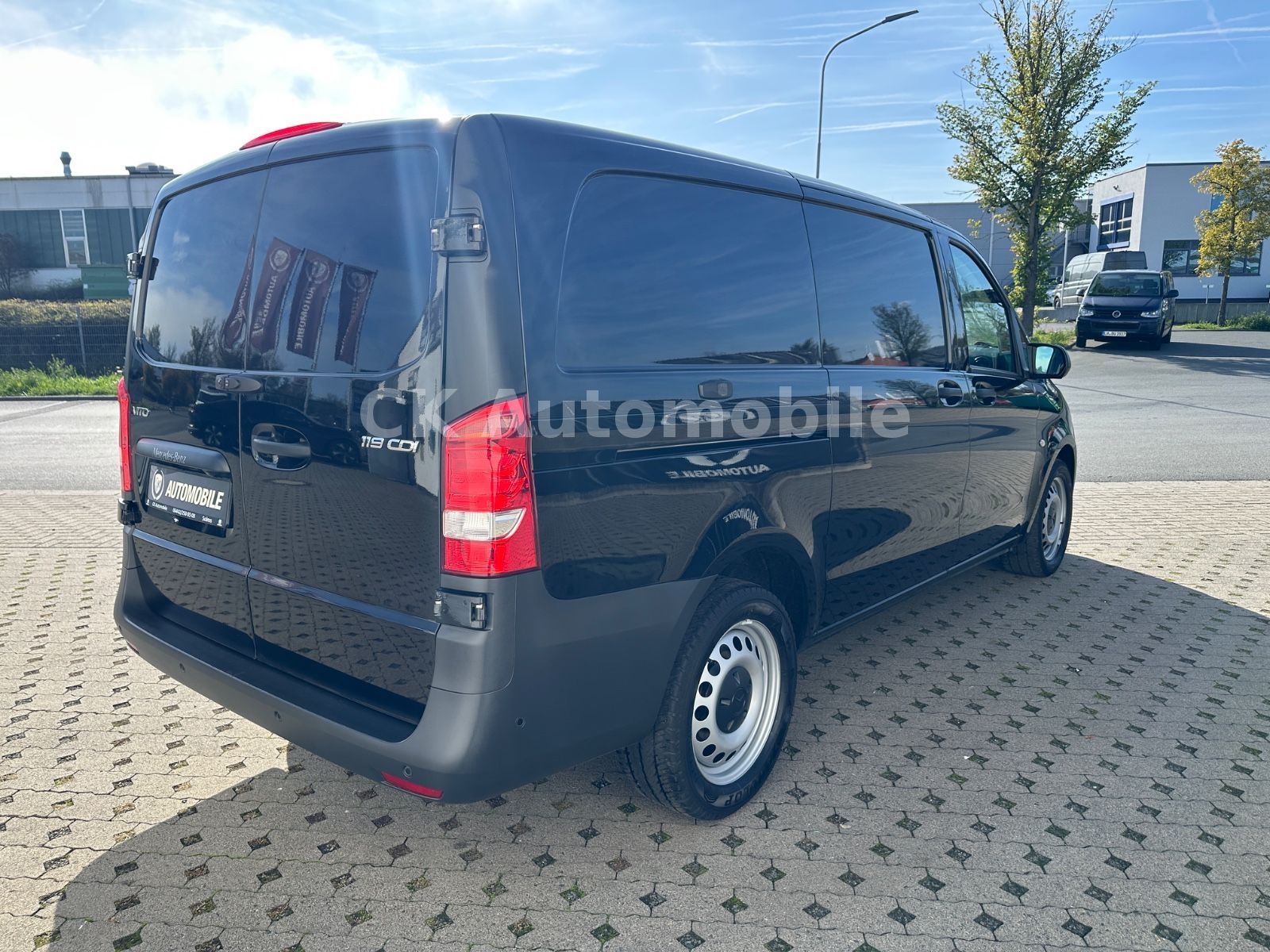 Fahrzeugabbildung Mercedes-Benz Vito Kasten 119CDI RWD lang PRO/Navi/LED/ACC/Kam