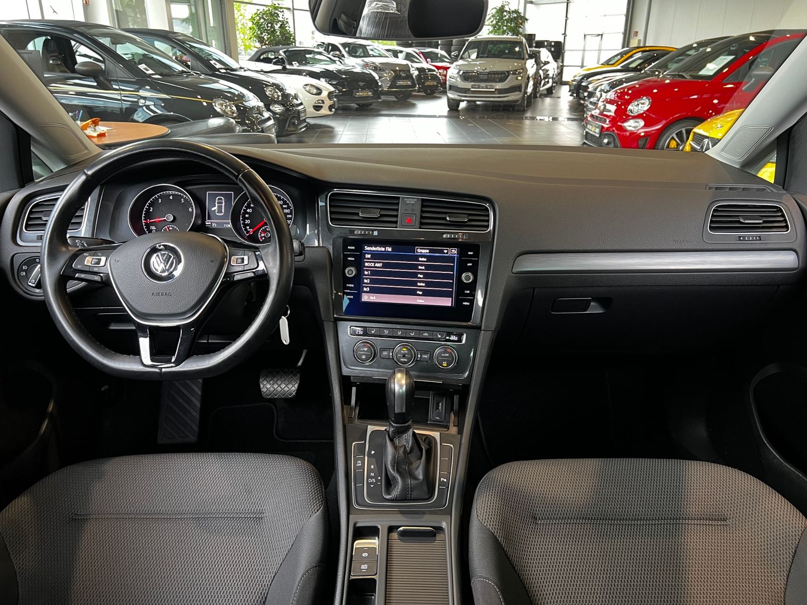 Fahrzeugabbildung Volkswagen Golf VII Lim. Comfortline BMT ACC  NAVI ALU