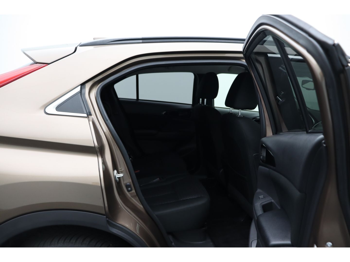 Fahrzeugabbildung Mitsubishi Eclipse Cross 1.5 Diamant Edition 2WD AppleCP