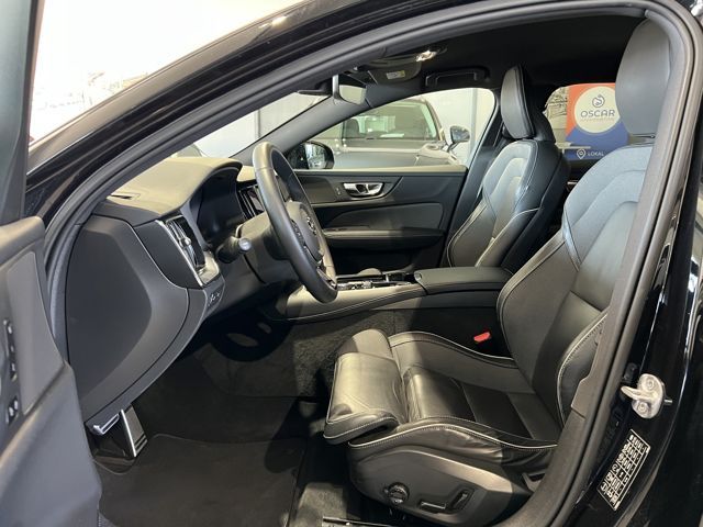 Volvo V60 T6 R-Design Recharge AWD *BigBattery* Kamera
