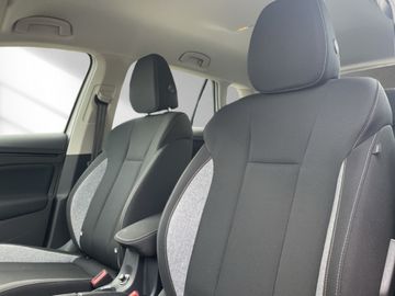 Skoda Kamiq 1.0 TSI DSG Selection LED SHZ PDC ALU
