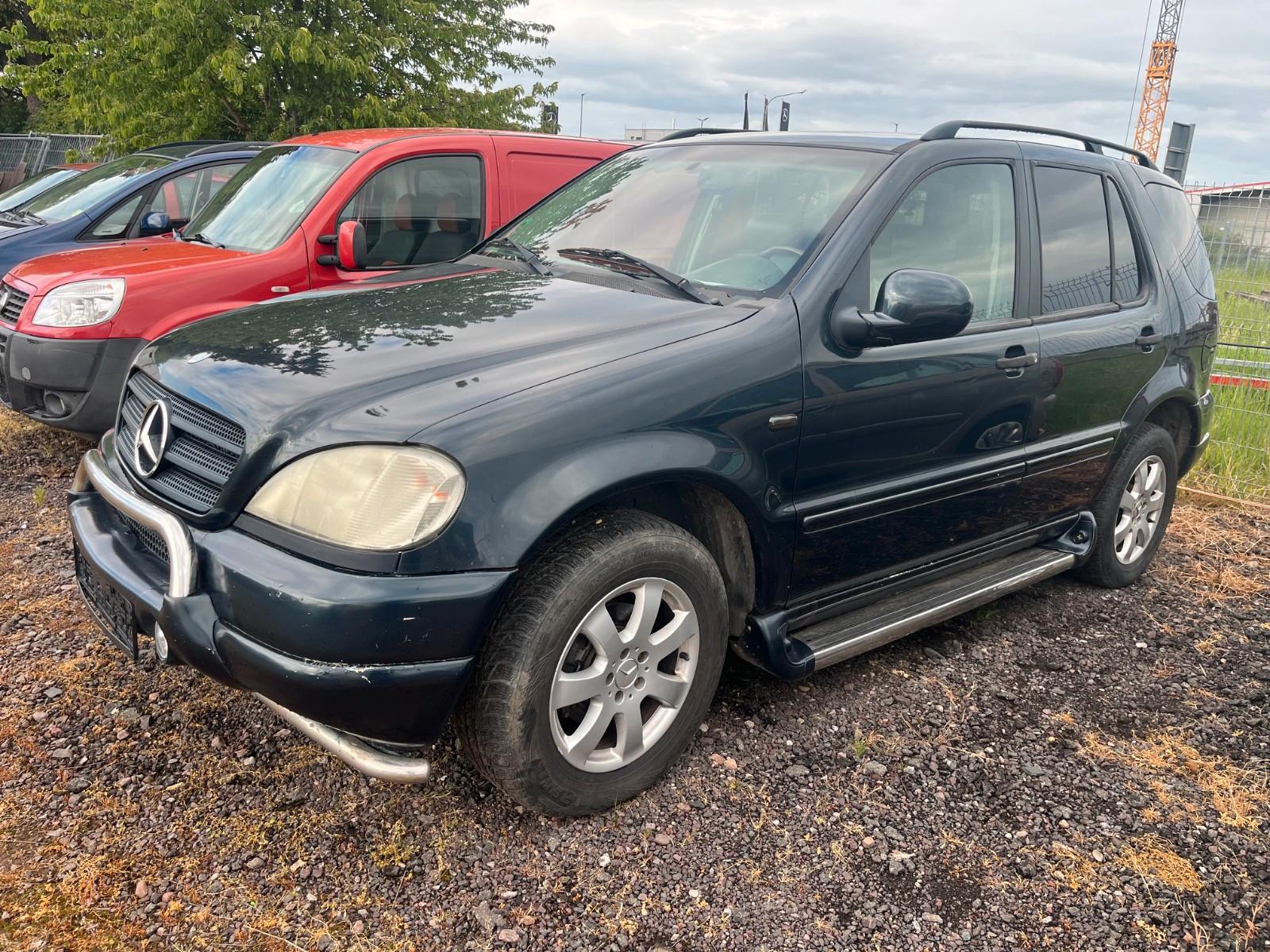 Mercedes-Benz ML 320