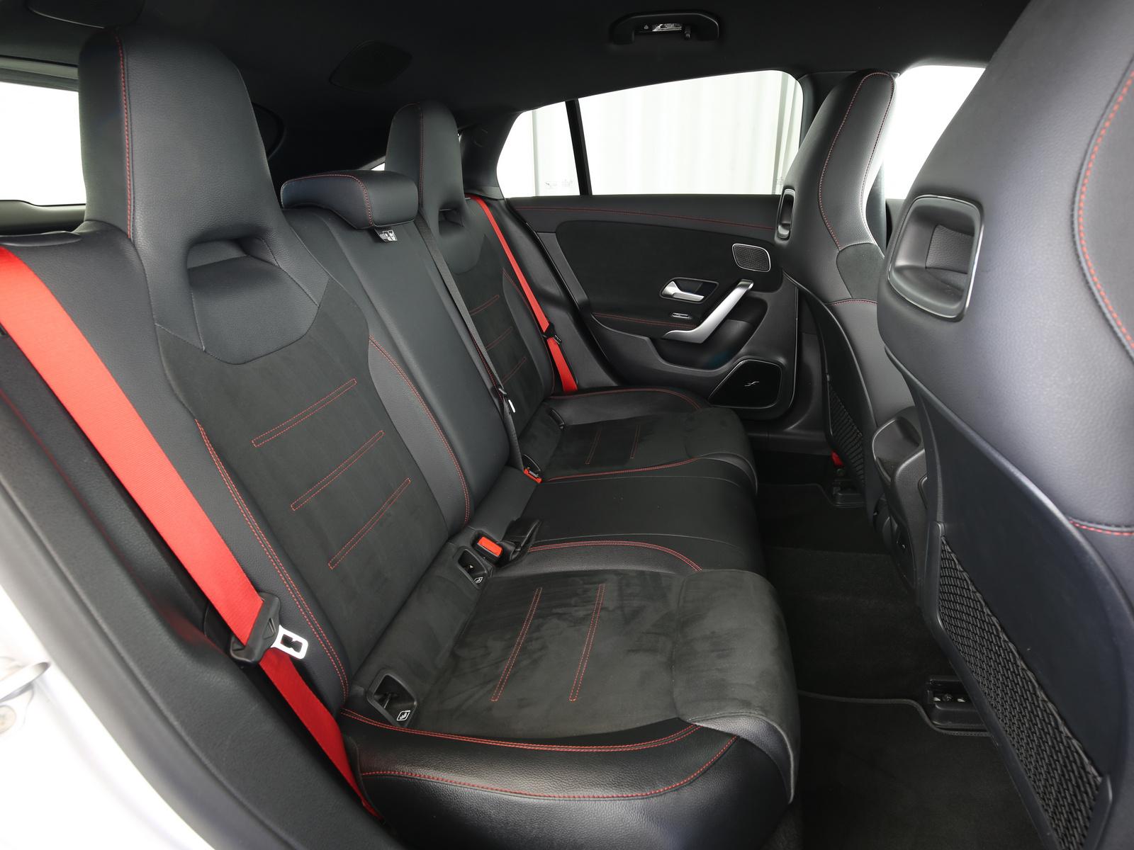 Mercedes-Benz CLA 35 AMG Shooting Brake