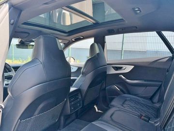 Audi Q8 - 5