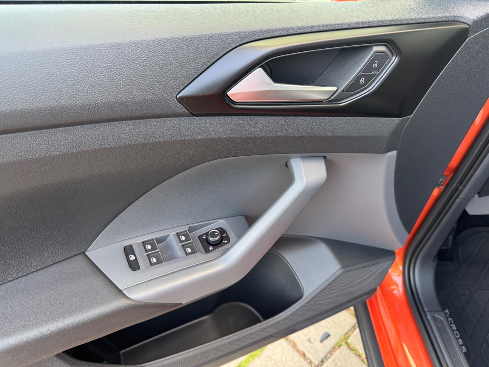 Volkswagen T-Cross 1.0 TSI"Style Orange-Design"Autom./Top !