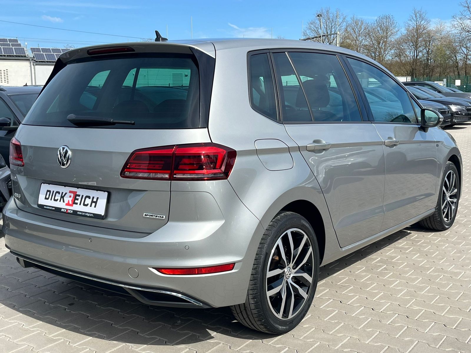 Fahrzeugabbildung Volkswagen Golf Sportsvan 1.5 TSI DSG Join LED*ACC*KAMERA