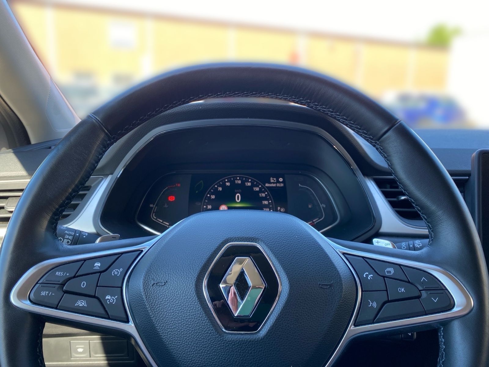 Fahrzeugabbildung Renault Captur 1.3 TCe 160 Autom. Mild-Hybrid Techno*GJR
