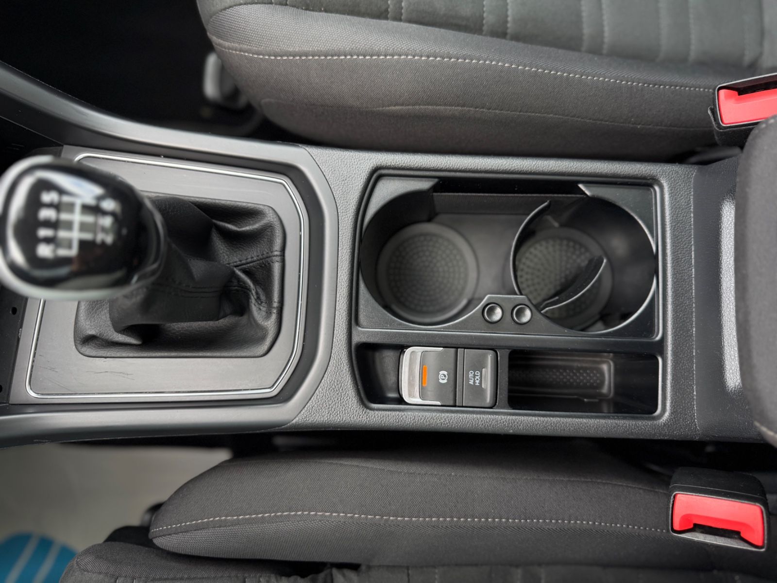 Touran Comfortline 2.0 TDI Alcantara Navi Pano.