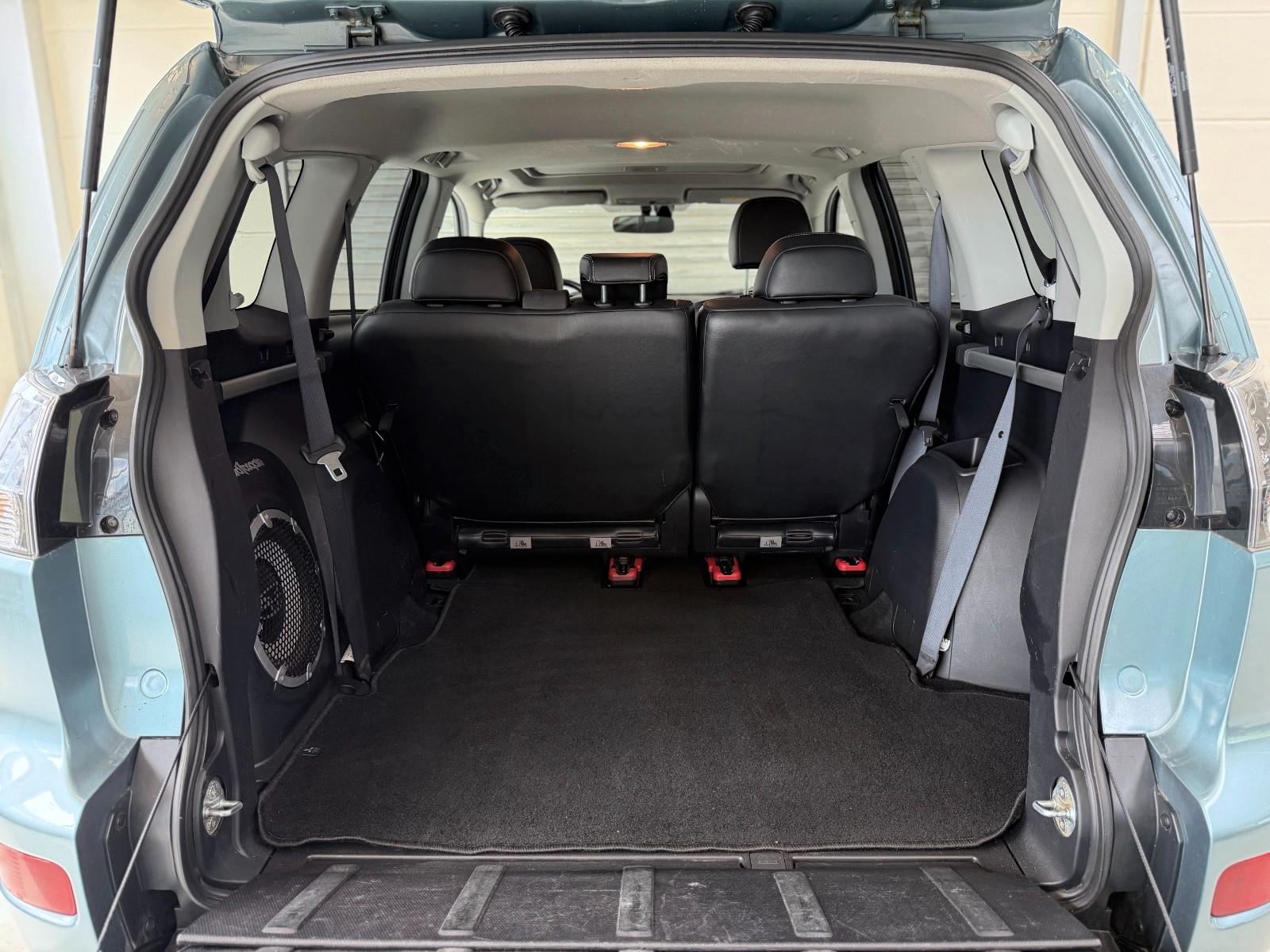 Mitsubishi Outlander 2.2 DI-D 156 ch • 4WD • 7 places • Cuir • Toit ouvrant • Caméra