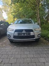 Mitsubishi Outlander 2.2 DI-D Instyle 4WD TC-SST Instyle