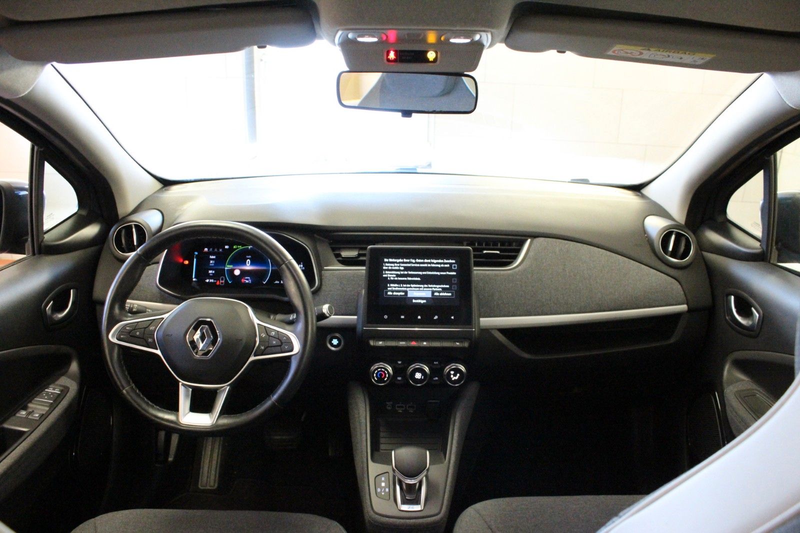 Fahrzeugabbildung Renault ZOE E-Tech 100% elektrisch*Winterpaket*CCS