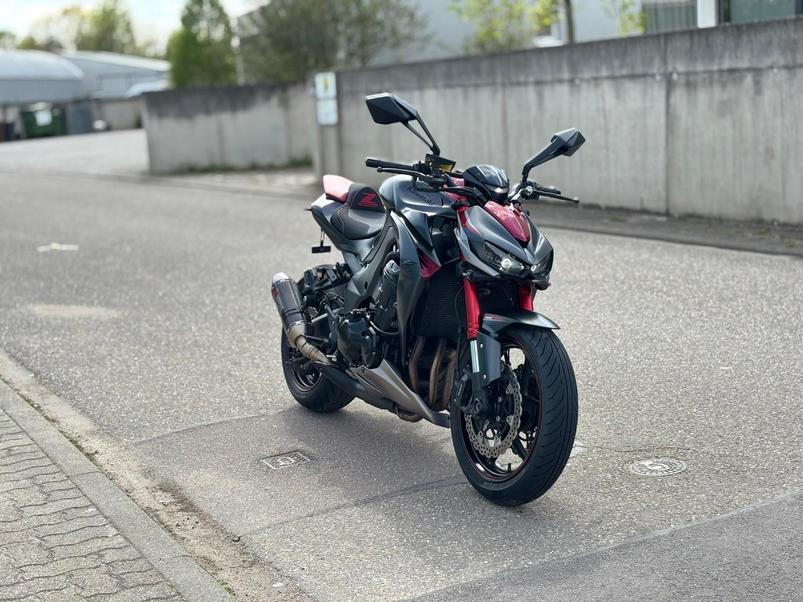 Kawasaki Z1000 ABS *Perfektzustand / Dt.Fzg. / Akrapovic*
