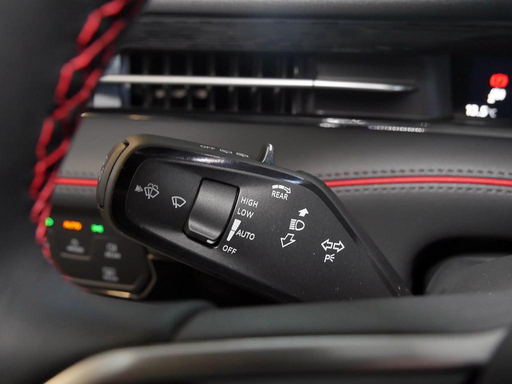 Volkswagen ID.7 Tourer GTX 4Motion AHK PANO NAV MATRIX 4xKA