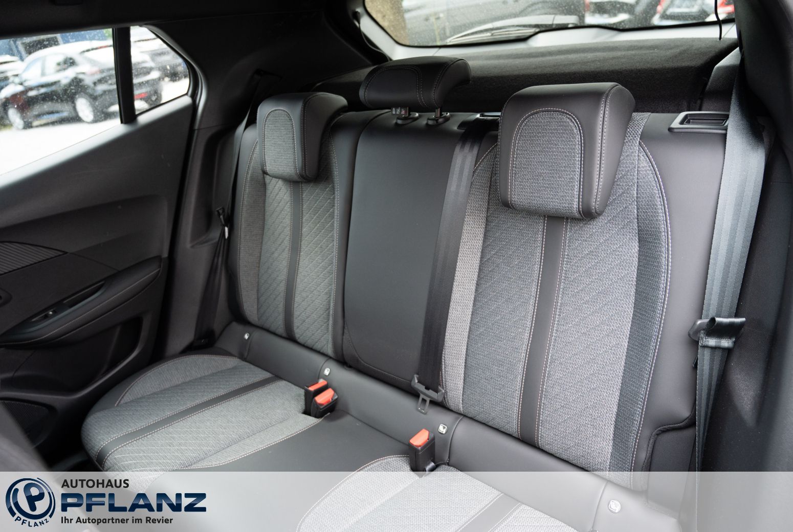 Peugeot 2008 - Bild 8