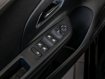 Opel Corsa F 1.2 Edition Komfort-Paket Sitzhzg. LED