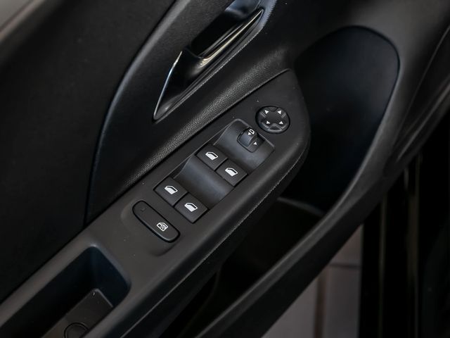 Opel Corsa F 1.2 Edition Komfort-Paket Sitzhzg. LED