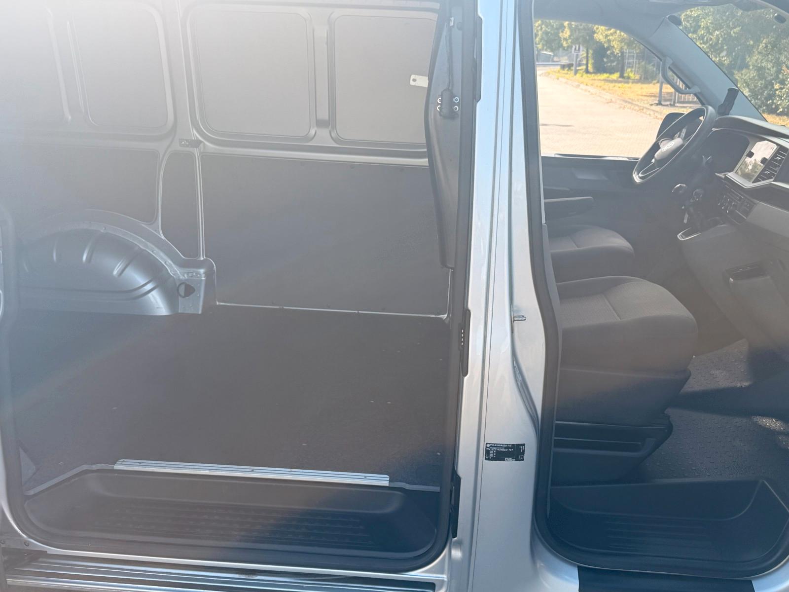 Volkswagen T6.1 2.0 TDI Transporter Kasten FWD*GR.NAVI*PDC*