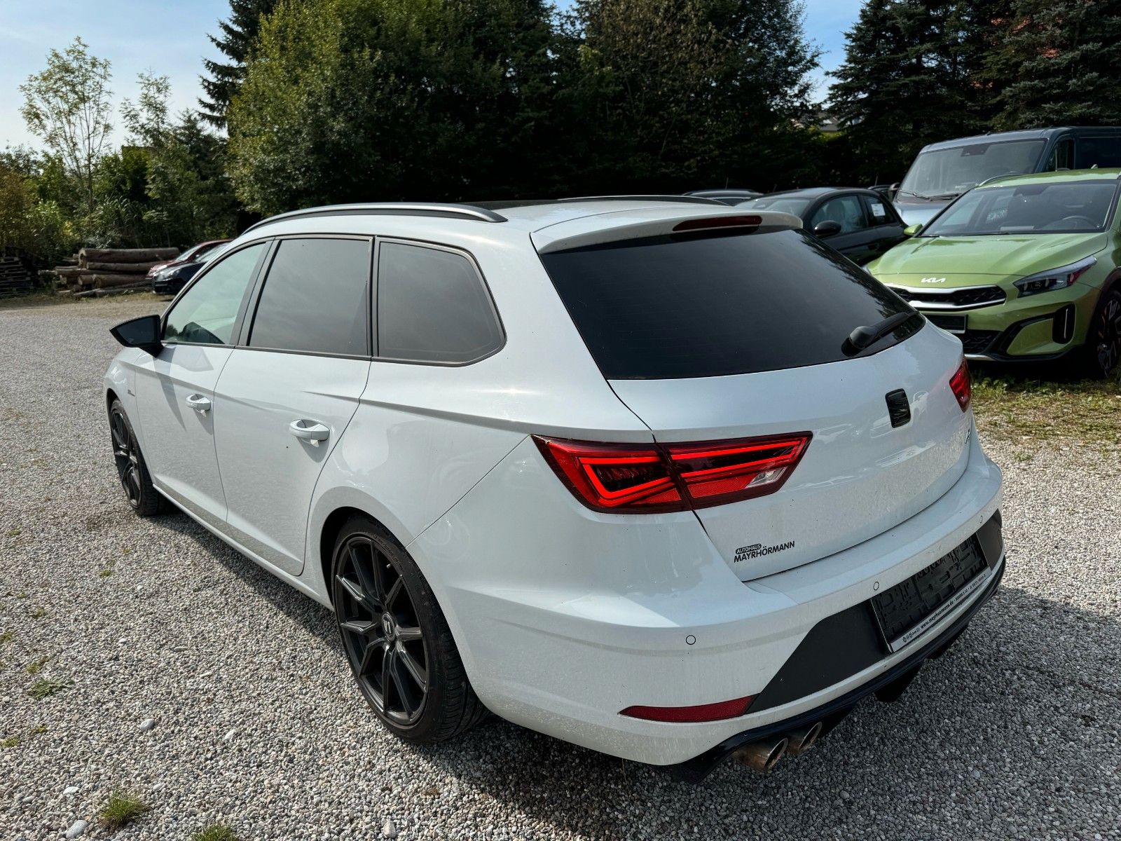 Fahrzeugabbildung SEAT Leon ST FR KAMERA GLASDACH EXPORT GEWERBE