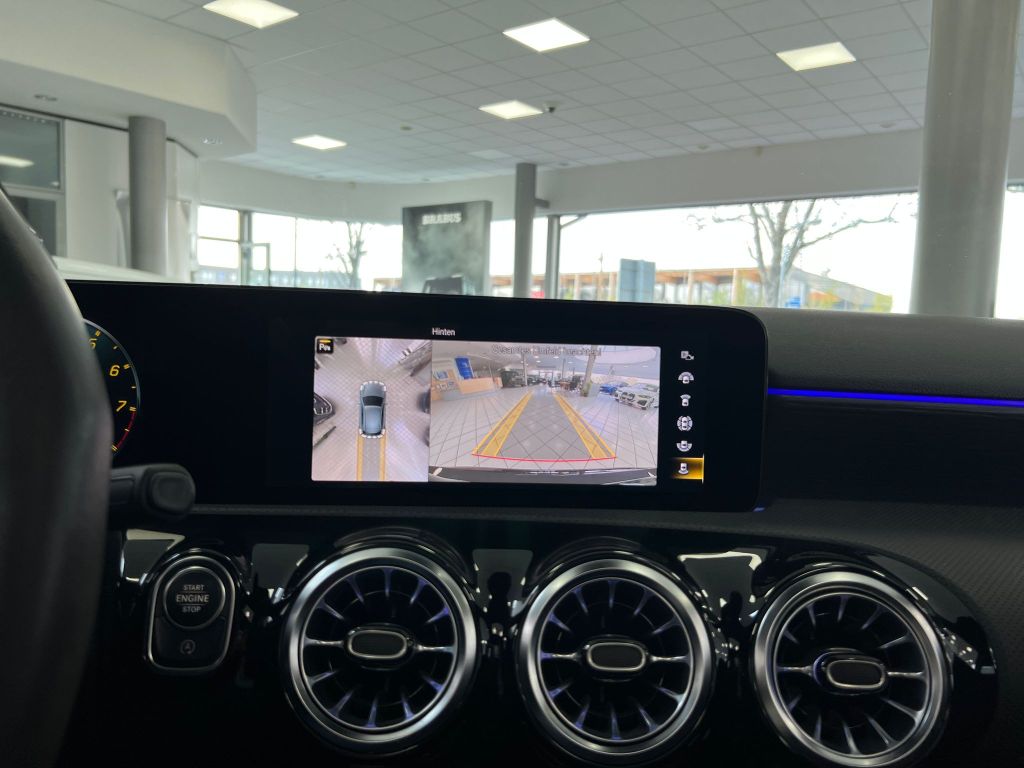Mercedes-Benz A 45 AMG 4Matic PANO*BURMESTER*HUD*360°*DRIVERS*