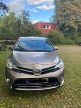 Toyota Verso Executive 1.8 Benzin 5 Sitzen - Toyota Verso: Executive