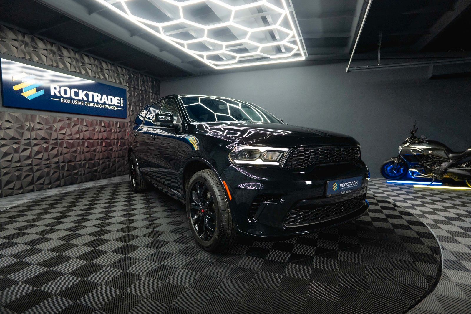 Fahrzeugabbildung Dodge Durango 3.6 V6 GT 4x4 SRT Night-Paket Modell 22