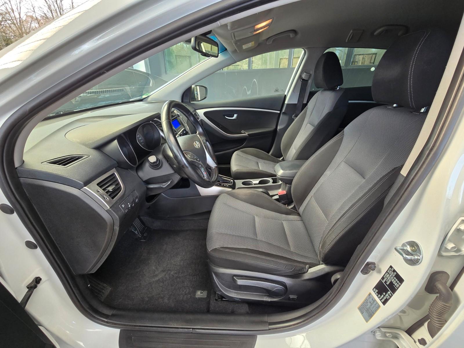 Hyundai i30 Kombi 1.6 GDi blue Passion Automatik Park/LM