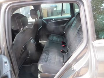Volkswagen Tiguan - 7