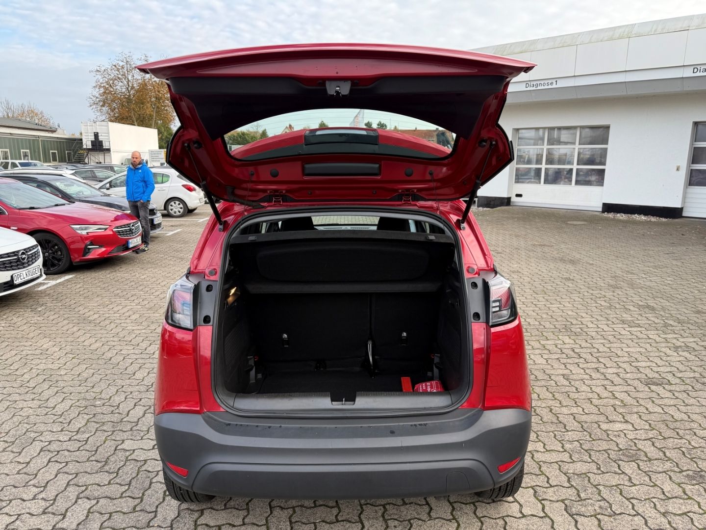 Fahrzeugabbildung Opel Crossland Edition 1.2 Direct SHZ+LHZ+Kamera