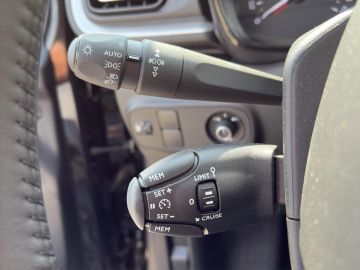 Citroën C3 Max 1.2 PT 110 °LED°Navi°RFK°PDC°AAC°Tempomat