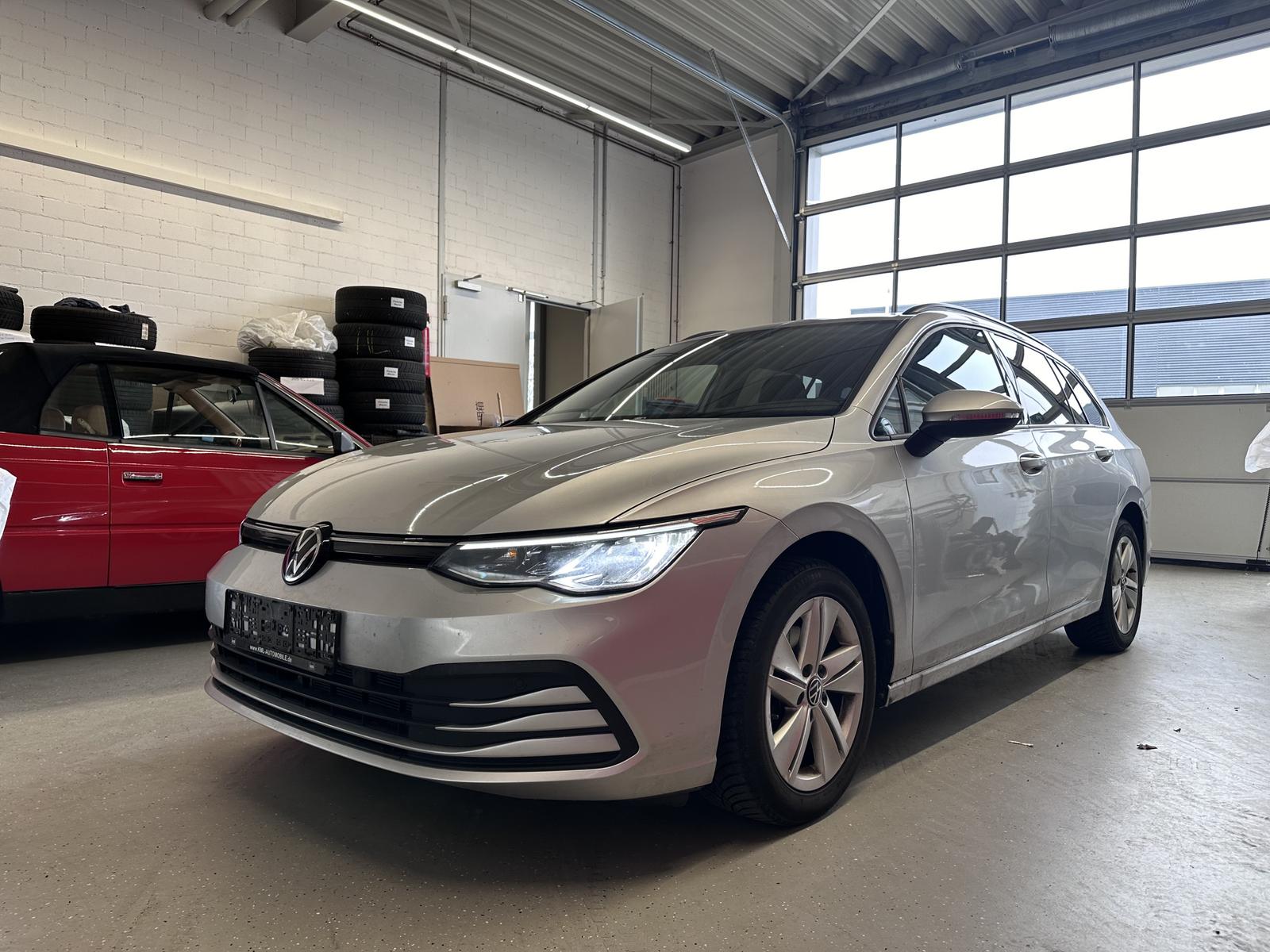 Volkswagen Golf Variant Life eTSI