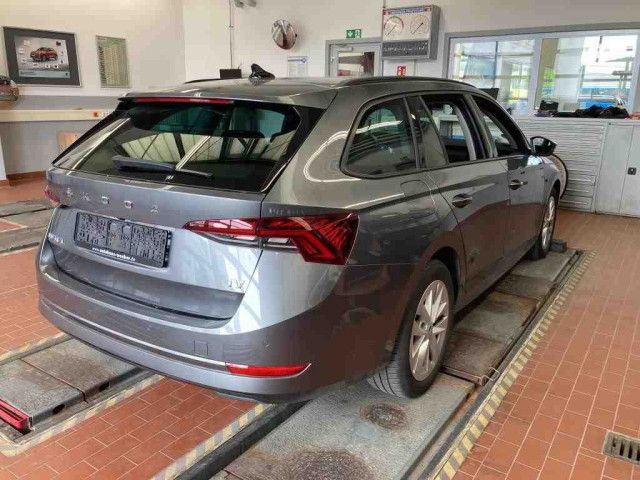 Skoda Octavia Combi 1.4TSI Hybrid LED+NAVI+SHZ+KAMERA imagem 3