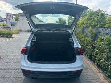 Volkswagen Tiguan - 10
