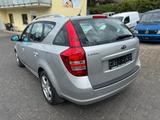 Kia cee'd / Ceed Sportswagon TX*TEMPOMAT*SHZ*PDC* - Kia aus 2009: Cee D